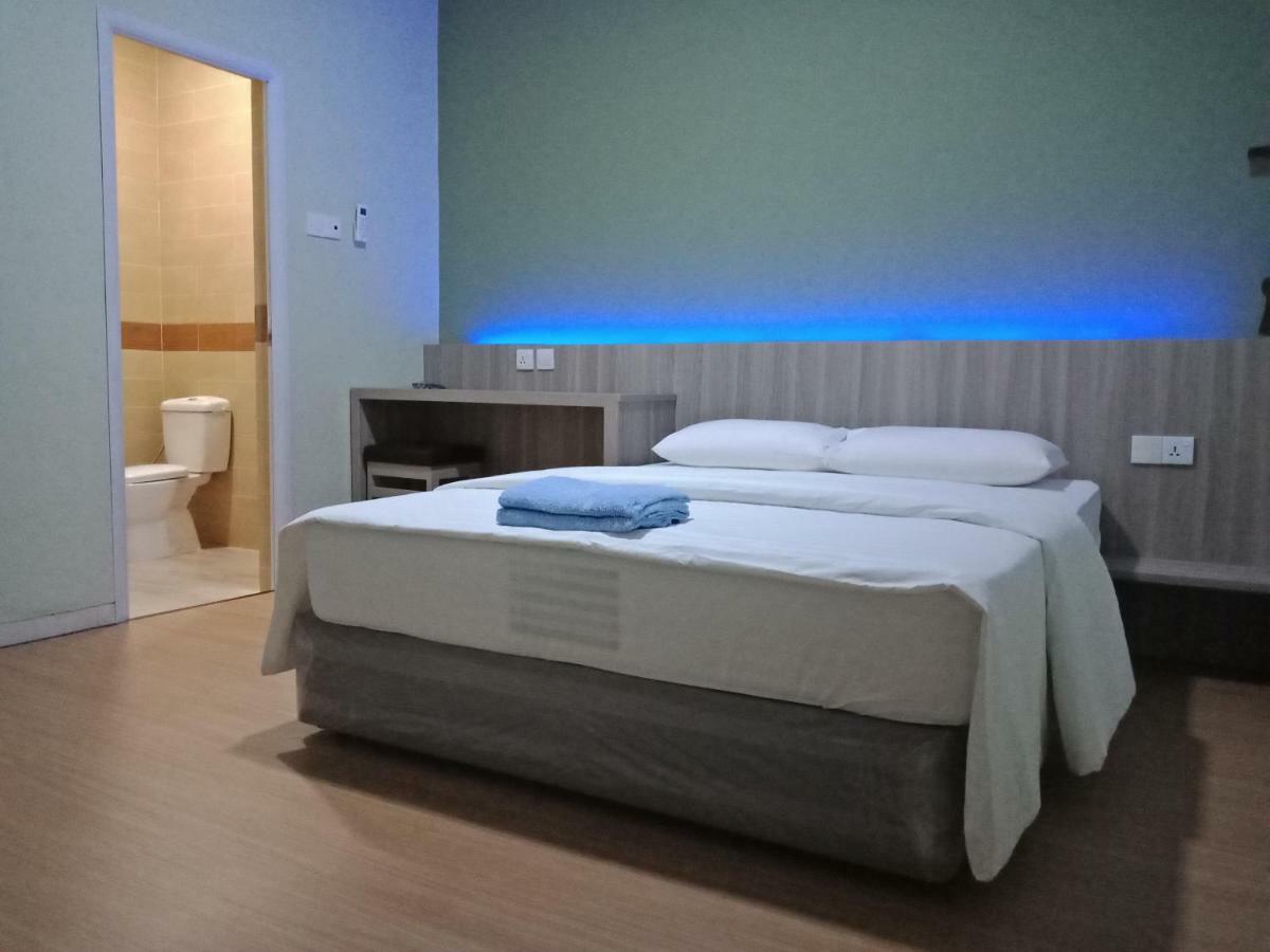 Sleeprest @ Golden Prima Hotel Batam Ngoại thất bức ảnh